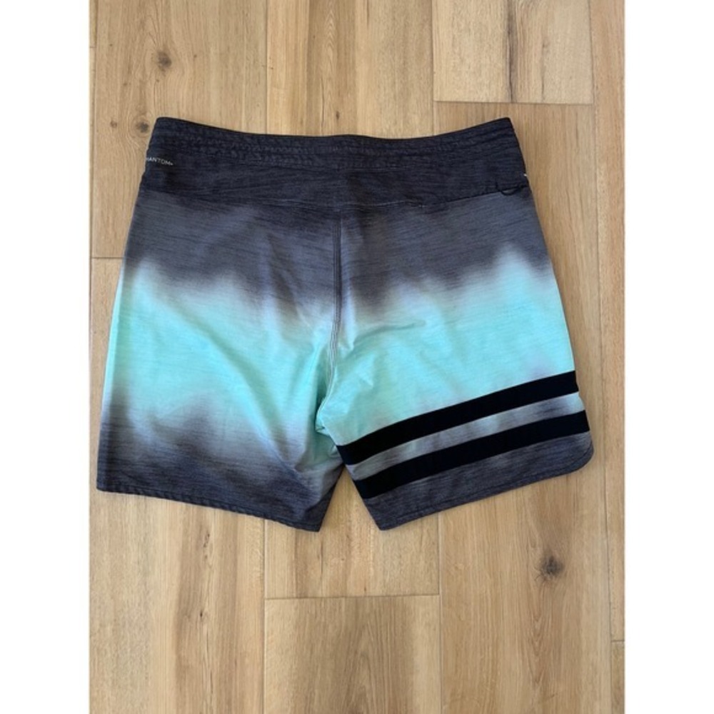 Hurley Phantom+ Mens Board Shorts Size 36 Grey Mint Ombre Striped Swim Trunks - Picture 2 of 8